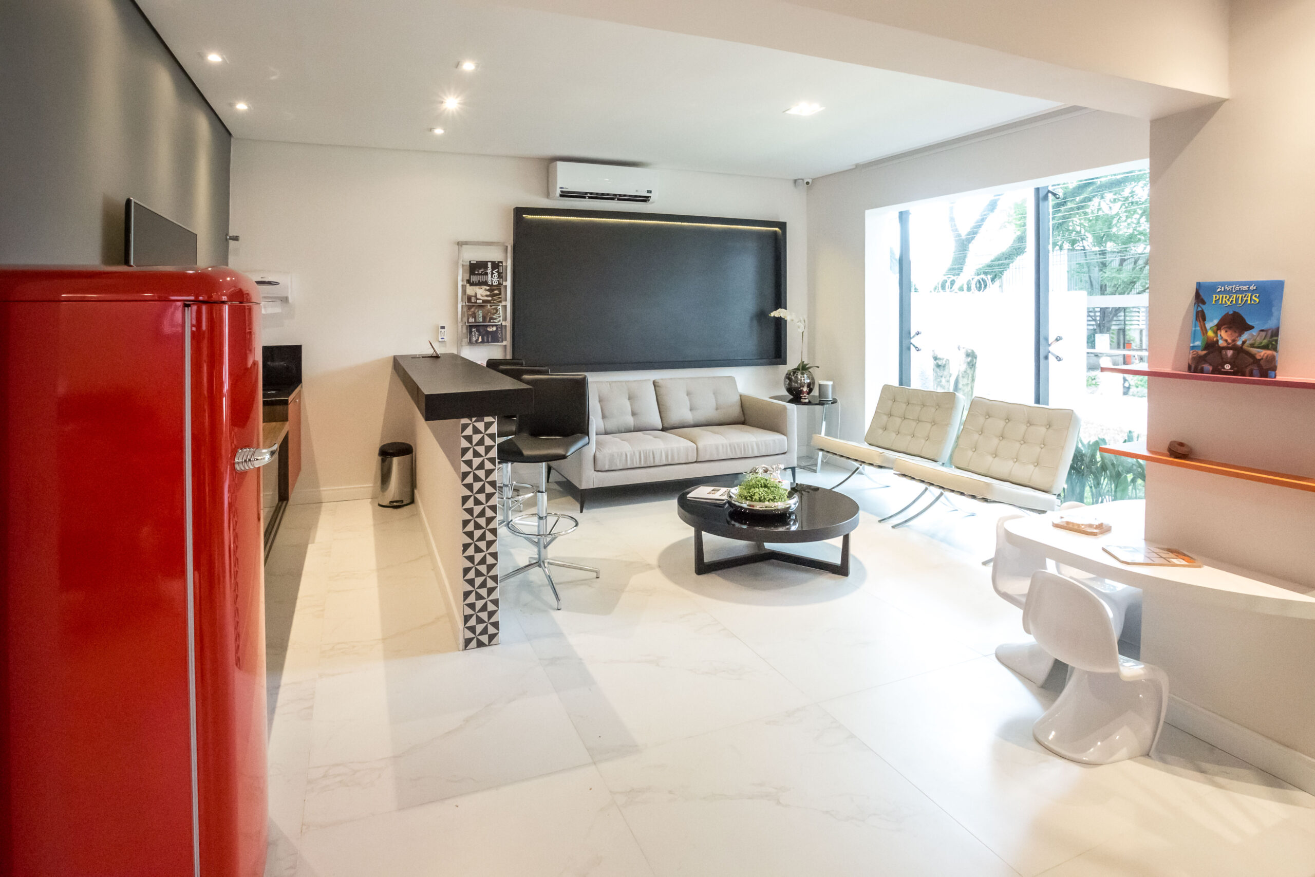 Recepção acolhedora da KI Clínica